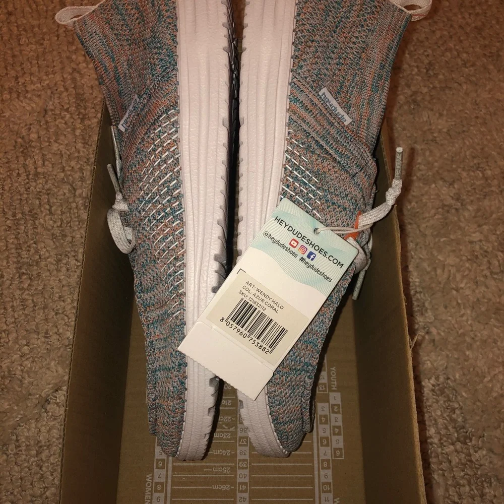 Hey Dude Azur Coral | Wendy Halo | Women’s 7, 8, 9 - Picture 4 of 6